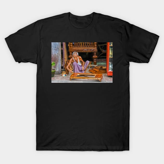 Craftsman. T-Shirt by bulljup